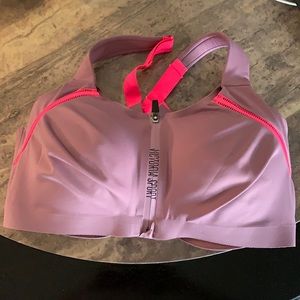 VICTORIA’S SECRET sports bra.